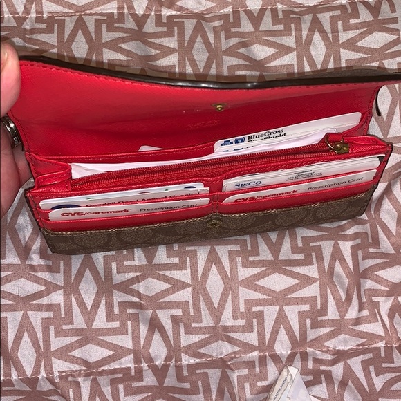 Coach Wallet 💕 - Picture 3 of 3